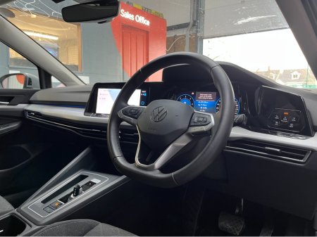 2024 Volkswagen Golf - thumbnail 9