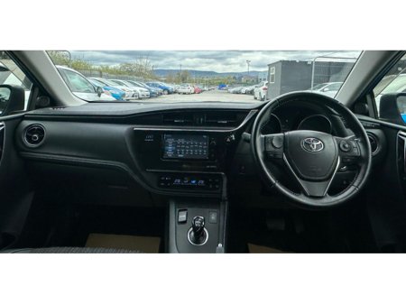 2016 Toyota Auris - thumbnail 19