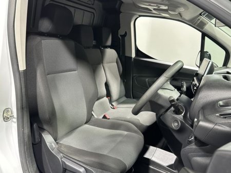 2023 Opel Combo Pro 100 BHP* High Spec* €17,800 thumbnail