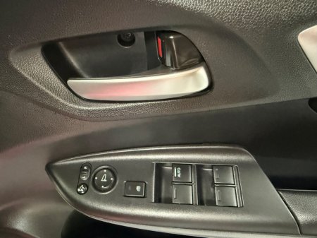 2018 Honda Fit  €13,990 thumbnail