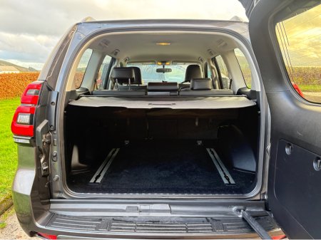 2022 Toyota Landcruiser LWB BUSINESS 4DR AUTO thumbnail