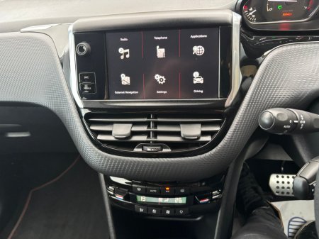 2017 Peugeot 2008 1.2 PureTech 110bhp Auto S&S GT - Line €13,950 thumbnail