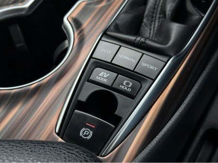 2018 Toyota Camry - thumbnail 17