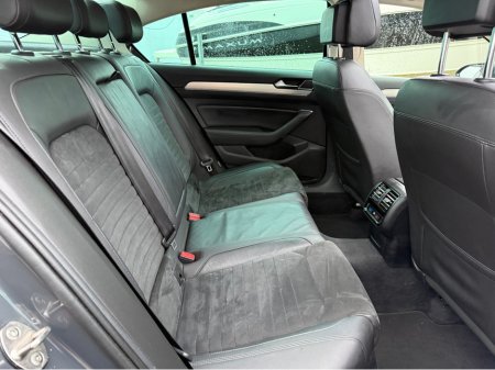 2018 Volkswagen Passat 2.0 TDI GT BLUEMOTION 150PS 4DR €15,950 thumbnail