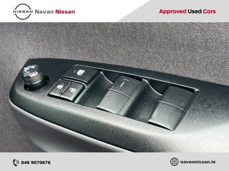 2024 Toyota Yaris Cross 1.5 Hybrid Luna thumbnail