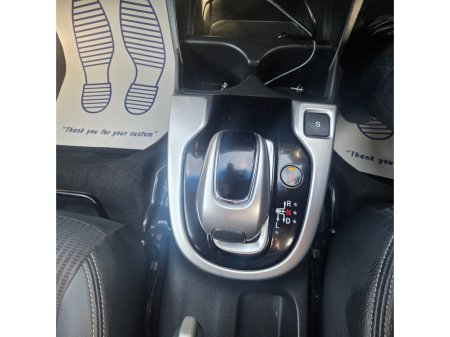 2017 Honda Fit - thumbnail 23