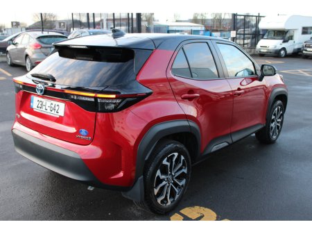 2023 Toyota Yaris Cross 1.5 Hybrid CVT Luna Sport €28,950 thumbnail
