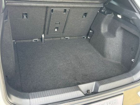 2022 Volkswagen ID.4 GTX 220 KW GTX Business 77KWH 299HP €26,990 thumbnail