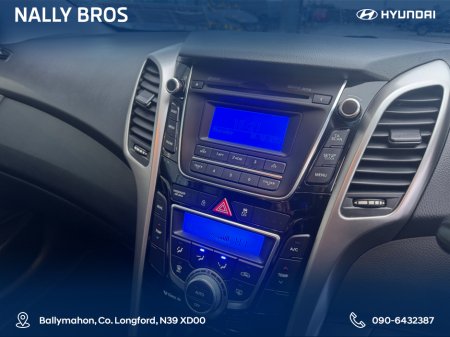 2014 Hyundai i30 1.6 PREMIUM 5DR €8,750 thumbnail