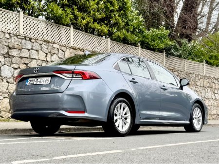 2020 Toyota Corolla - thumbnail 13