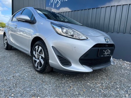 2020 Toyota Aqua - thumbnail 3