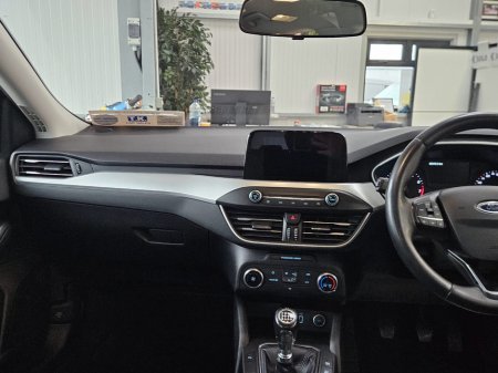 2019 Ford Focus - thumbnail 10