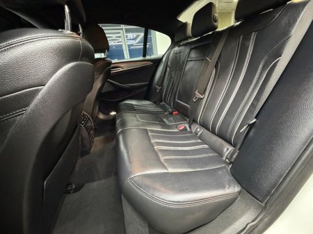 2019 BMW 5 Series - thumbnail 35