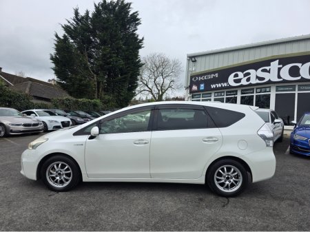 2014 Toyota Prius Alpha - thumbnail 13