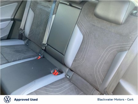 2025 Volkswagen ID.4 PRO PLUS 77KWH 286HP €40,995 thumbnail