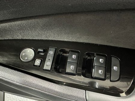 2024 Kia Sportage GT Line Tilt & Slide Sunroof €43,800 thumbnail