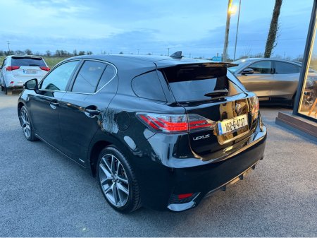2016 Lexus CT 200 h - thumbnail 10