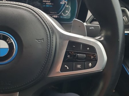 2022 BMW 3 Series - thumbnail 18