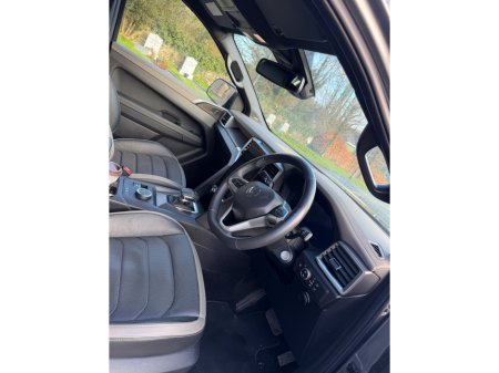 2023 Volkswagen Amarok  thumbnail