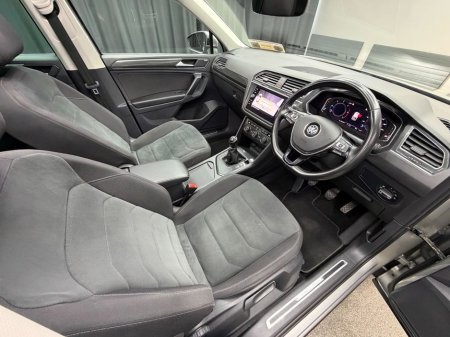 2019 Volkswagen Tiguan - thumbnail 22