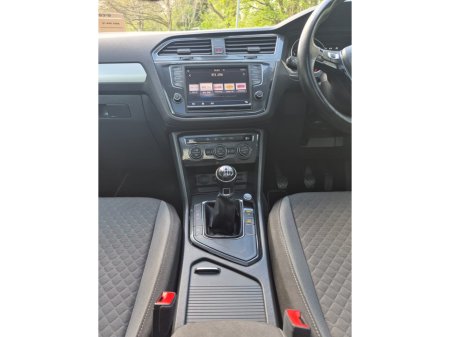 2017 Volkswagen Tiguan - thumbnail 18