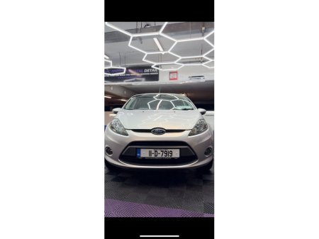 2011 Ford Fiesta - thumbnail 5