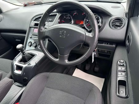 2012 Peugeot 5008 1.6 HDI ACTIVE 112BHP 5DR €3,950 thumbnail