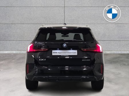 2024 BMW iX1 - thumbnail 15