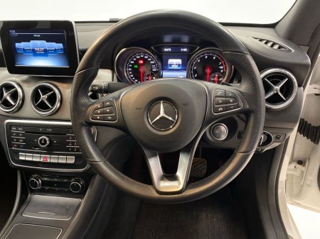 2019 Mercedes-Benz CLA Class - thumbnail 13