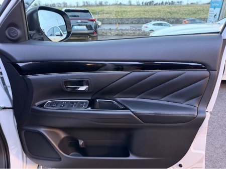 2020 Mitsubishi Outlander - thumbnail 18