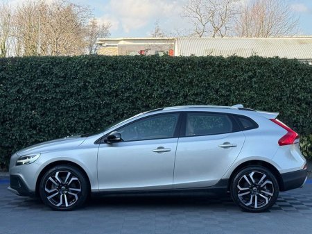 2019 Volvo V40 - thumbnail 4