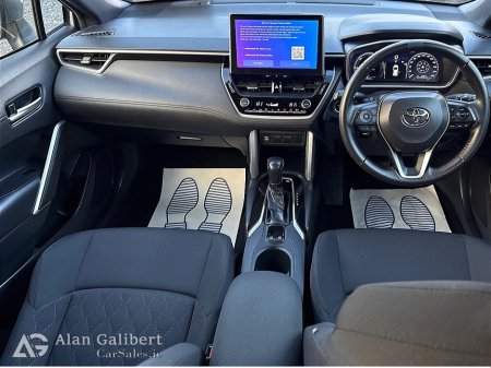 2023 Toyota Corolla Cross 1.8 Petrol HYBRID LUNA €138 PW €28,995 thumbnail