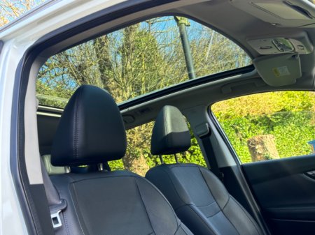 2015 Nissan Qashqai - thumbnail 10