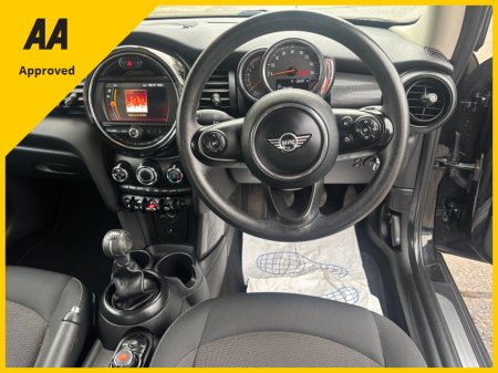 2018 MINI Cooper 1.5 3DR COOPER LOADED WITH SPEC €12,950 thumbnail