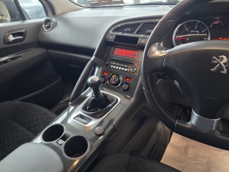 2016 Peugeot 3008 - thumbnail 11