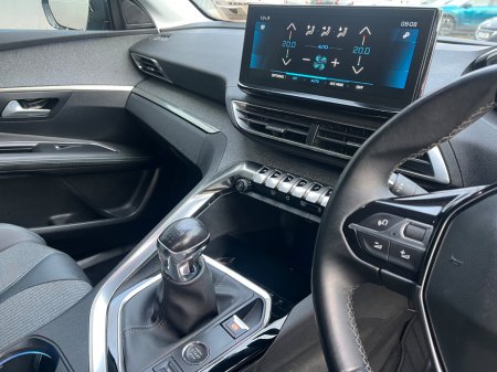 2021 Peugeot 3008 - thumbnail 6