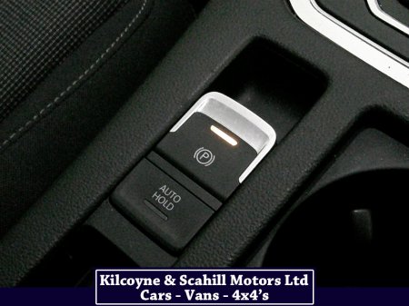 2016 Volkswagen Passat 1.6 TDI SE BUSINESS BLUEMOTION 120PS 4DR AUTO thumbnail