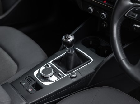 2018 Audi A3 - thumbnail 16