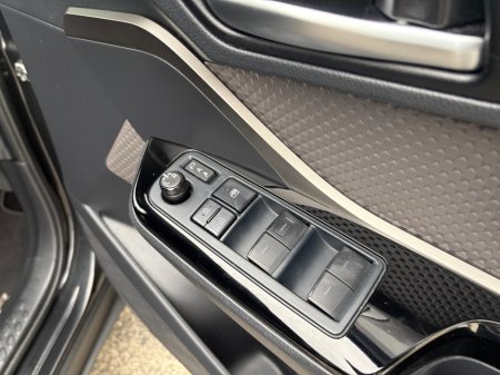 2022 Toyota C-HR - thumbnail 10