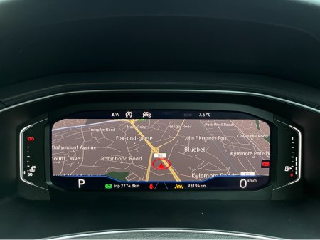 2020 Volkswagen T-Roc SPORT AUTOMATIC 1.5 PETROL //HIGH SPEC//PANORAMIC GLASS ROOF//SAT NAV//KEYLESS ENTRY// thumbnail