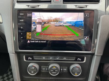 2020 Volkswagen Golf 2.0 TDI * HIGH SPEC * // DIGITAL CLUSTER // APPLE CARPLAY/ANDROID AUTO // DIAMOND CUT ALLOYS €21,900 thumbnail