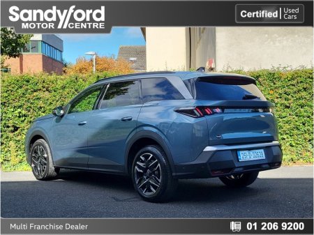 2025 Peugeot 5008 1.2 Hybrid 136bhp E-DCS6 Allure €45,250