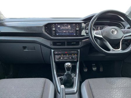 2020 Volkswagen T-Cross STYLE 1.6 TDI MANUAL 5SPEED 95BHP 5DR €19,900 thumbnail