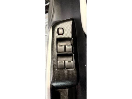 2012 Honda Insight 1.4 ZE2 CVT 5DR AUTO €6,990 thumbnail