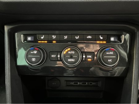 2020 Volkswagen Tiguan - thumbnail 19