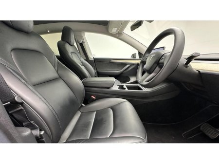 2024 Tesla Model Y - thumbnail 6