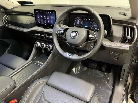2025 Skoda Kodiaq Selection+ 2.0TDI 150BHP DSG - Reversing Camera - Climate Control - Heated Seats - Cruise Control - Keyless Start - Apple CarPlay/Android Auto €57,950 thumbnail