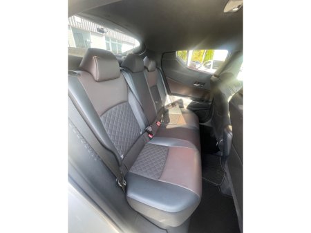 2017 Toyota C-HR - thumbnail 10