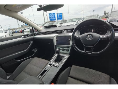 2018 Volkswagen Passat - thumbnail 13