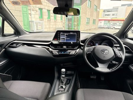 2021 Toyota C-HR HYBRID LUNA // REAR CAMERA // BLUETOOTH // AIR CON // TOYOTA SAFETY SENSE // €180 ROAD TAX // FULL WARRANTY €23,945 thumbnail